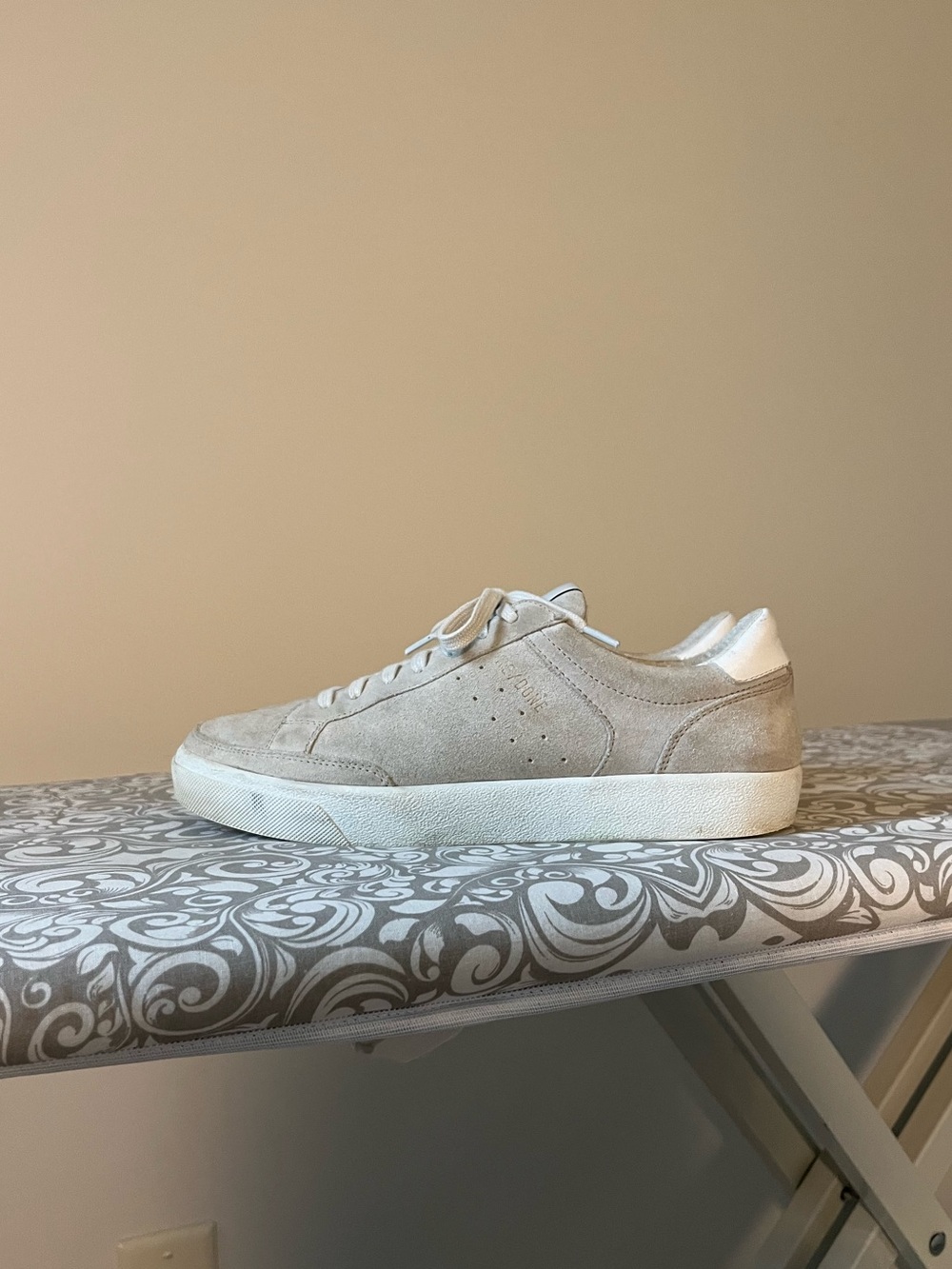 RE/DONE Grey/Tan Suede Low-Top 90s Skate Sneakers
